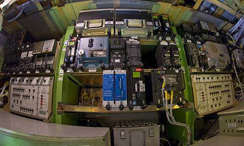 How Custom Displays Improve Safety and Performance in Avionics