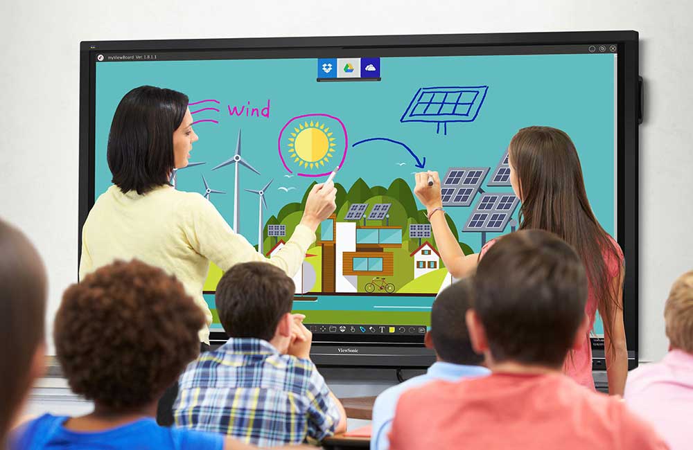 5 Ways Interactive Touchscreen LCDs Are Increasing Student Success